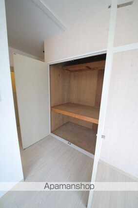 ビューラー堀之内[1R/27.77m2]の収納