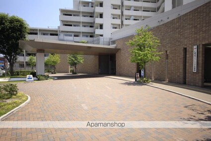 東京都八王子市大和田町６丁目[3LDK/75.46m2]の共用部2