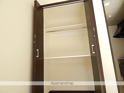 東京都立川市栄町３丁目[1K/26.08m2]の収納