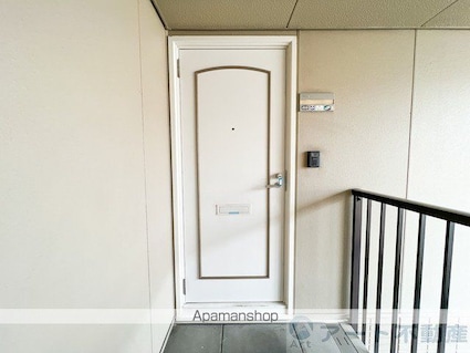 フレグランス関谷　Ａ棟[3K/51.92m2]のエントランス1