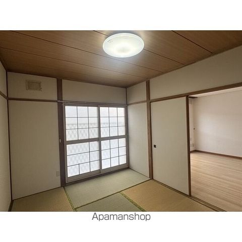 クリスタルピアCの内装写真