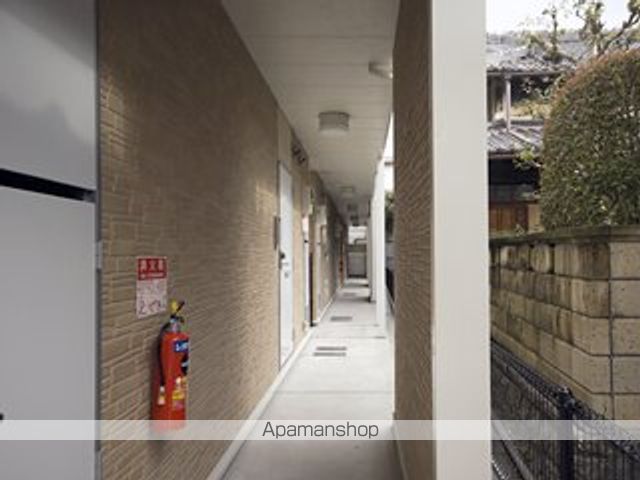 レオパレスプログレ エヌベータの玄関写真