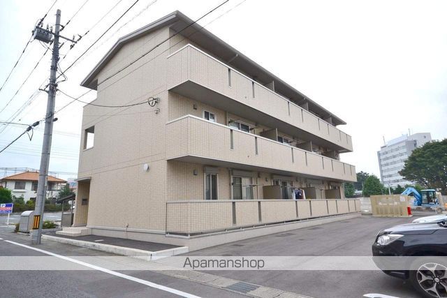ジュネス稲荷塚の外観写真