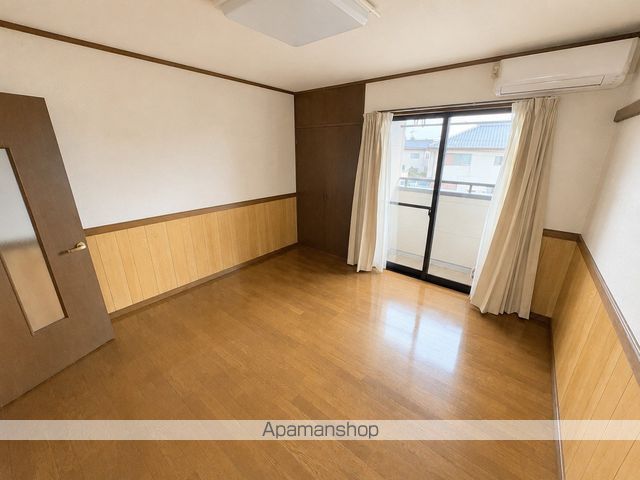 山岸ハイツの内装写真