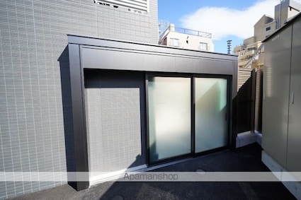 市谷台町坂フロント[1LDK/39.09m2]の共用部1
