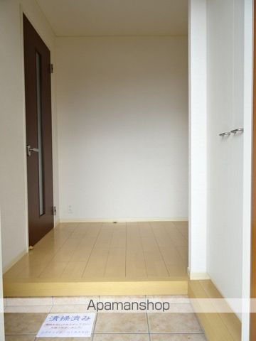 シャイニーの内装写真