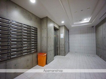 ラ・ルーシュ泉[1K/24.92m2]のロビー