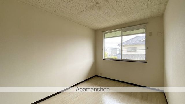 クレセント松新の内装写真