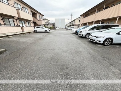 メゾン・ド・ソレイユ[2LDK/55.7m2]の駐車場