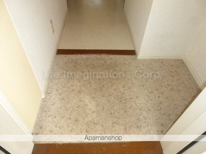 滋賀県近江八幡市鷹飼町[2DK/44.71m2]の玄関