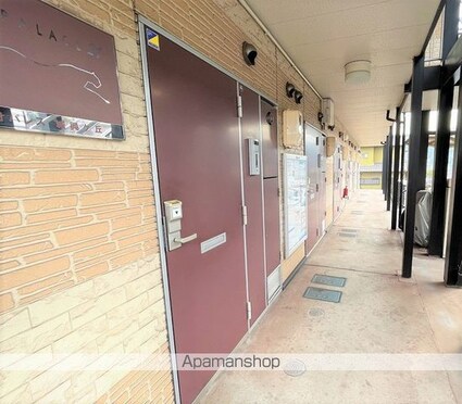 レオパレス城興ケ丘[1K/22.35m2]の玄関