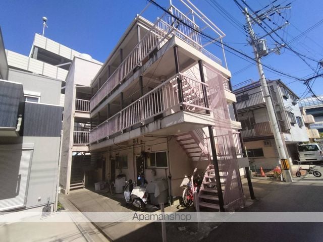 美保マンションの玄関写真