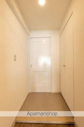 パーク・ノヴァ大森[3LDK/69.06m2]の玄関