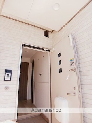 トレス　グラナード[1LDK/50.18m2]の玄関