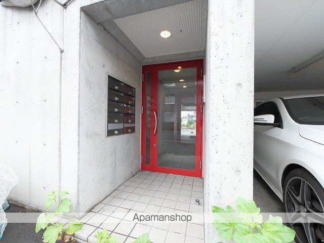 LITTLE POCKETの玄関写真