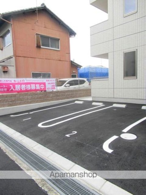 フルハウス黒田Ⅱ[1K/29.92m2]の駐車場2