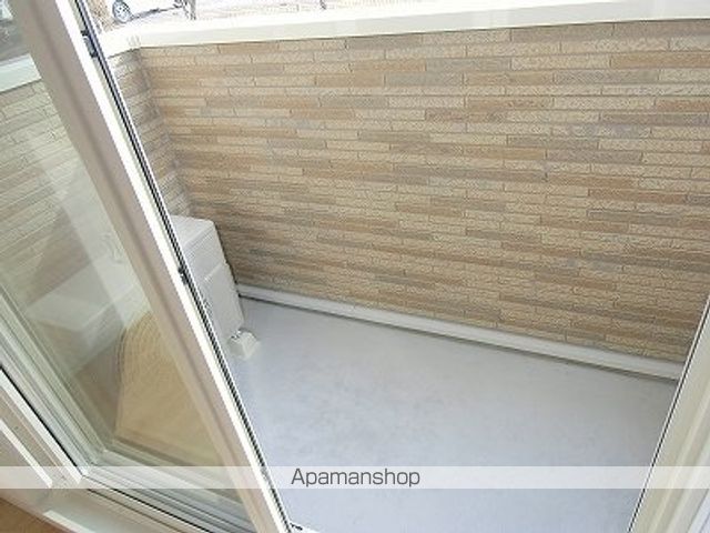 掛川市 2階建 築8年の内装写真