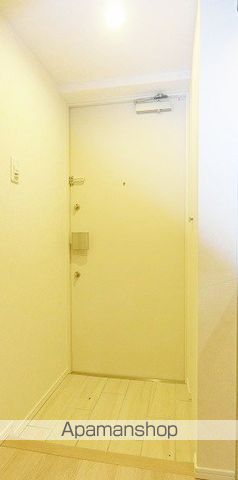 Log登戸station sideの内装写真