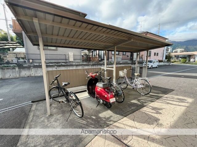 アルボルモニアⅢ[2DK/56.26m2]のエントランス1