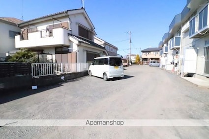 ヴィラ富士見台[3DK/52.99m2]の駐車場2