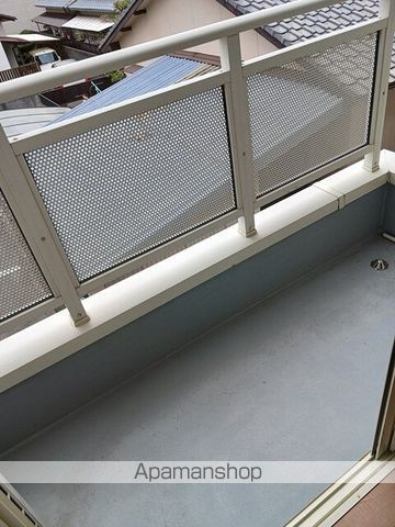 松山市 2階建 築22年の内装写真