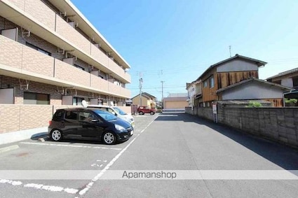 エトワール木太[1K/31.08m2]の駐車場