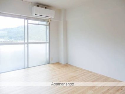 ビレッジハウス鳥居本２号棟[2K/33.54m2]のリビング・居間