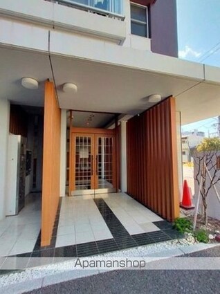 ＨＯＵＳＥ　ＴＡＧＡＷＡ[1R/32.5m2]のエントランス