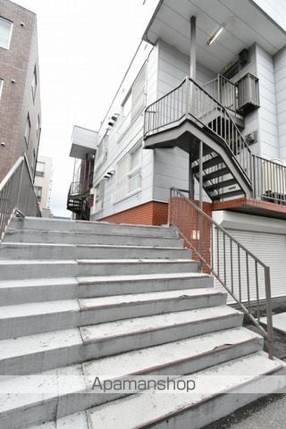 清栄ハイツの玄関写真
