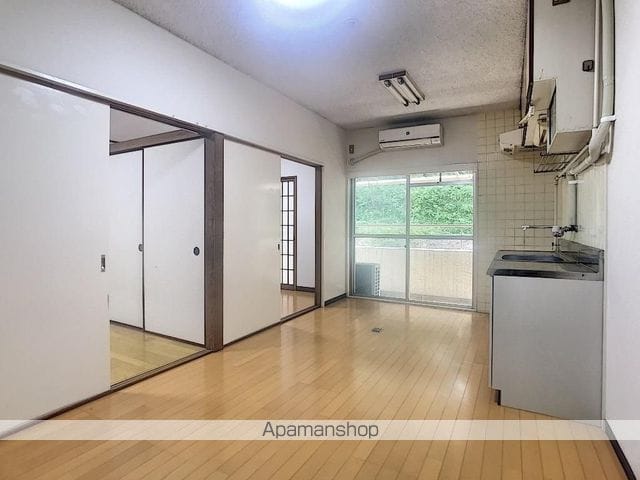 ロイヤルハイツ名池の内装写真
