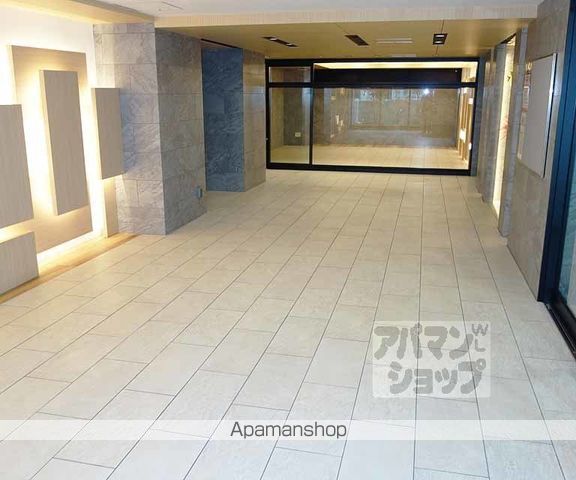 CAVANA九条烏丸の玄関写真