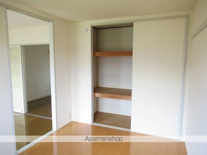 フォルツァ[2K/35m2]の収納