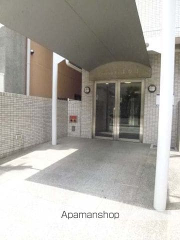 アーバンシティ上本町の玄関写真
