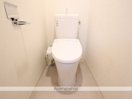 プレサンス上前津プレス[1K/29.04m2]のトイレ