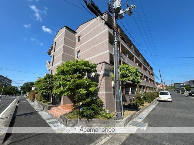 シャン・ド・フルール竹村の外観写真