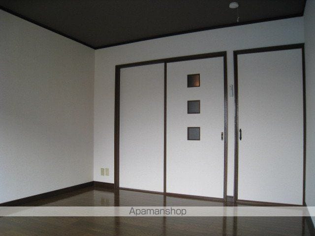 エレファントマンション8の内装写真