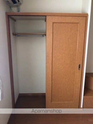 レオパレス鴻巣[1K/23.74m2]の収納