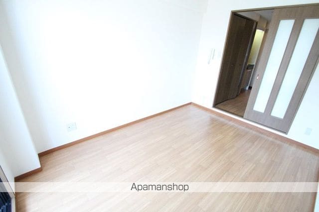 エクセレント上新8の内装写真