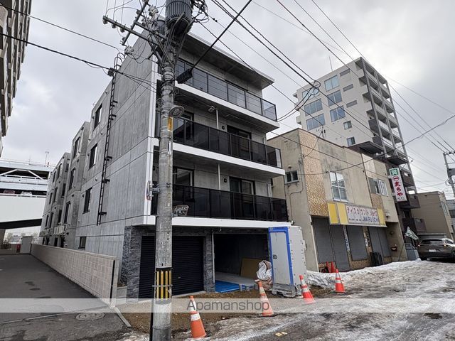 POEM南8条の外観写真