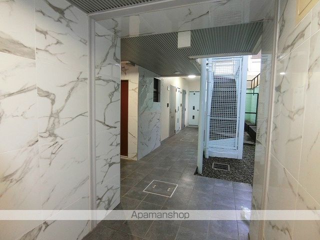 ロールス園田の玄関写真