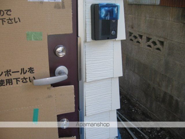 東京都世田谷区宮坂２丁目[1K/22m2]のエントランス