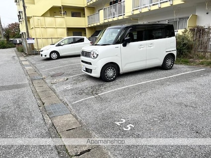 滋賀県長浜市公園町[3LDK/57.24m2]の駐車場