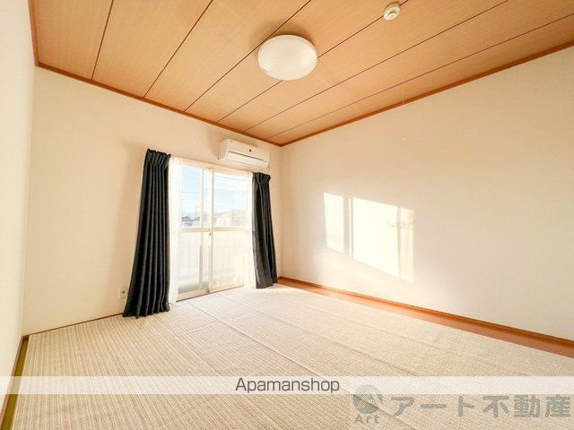 メゾン星岡の内装写真