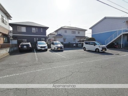 ローゼン大上[3DK/54.92m2]の駐車場1