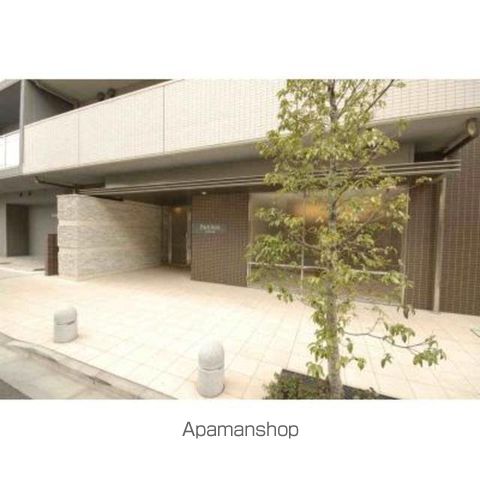 パークアクシス板橋本町弐番館の玄関写真