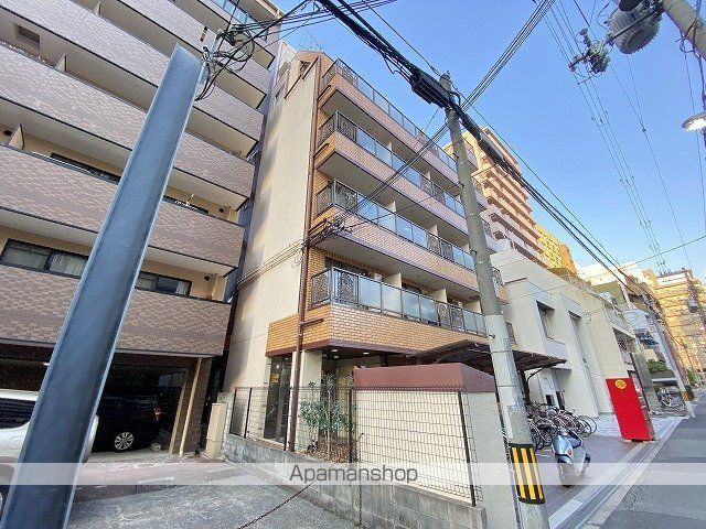 シャイニングスターの外観写真