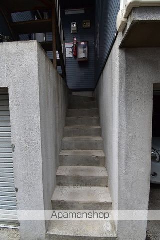 グローリィマンションの玄関写真