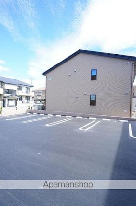 フローラ　Ｂ[1R/40.74m2]の駐車場