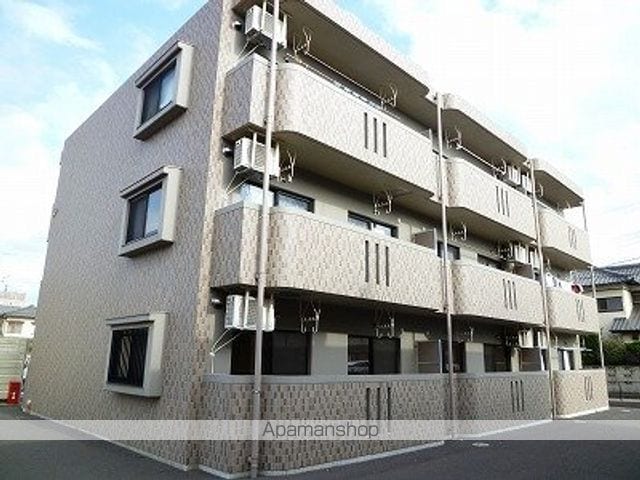 ニューポートマンションの外観写真