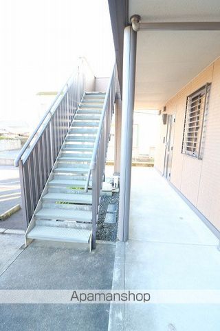 モナリエ西原の玄関写真